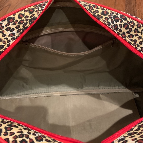 Leopard travel bag - Picture 5 of 11